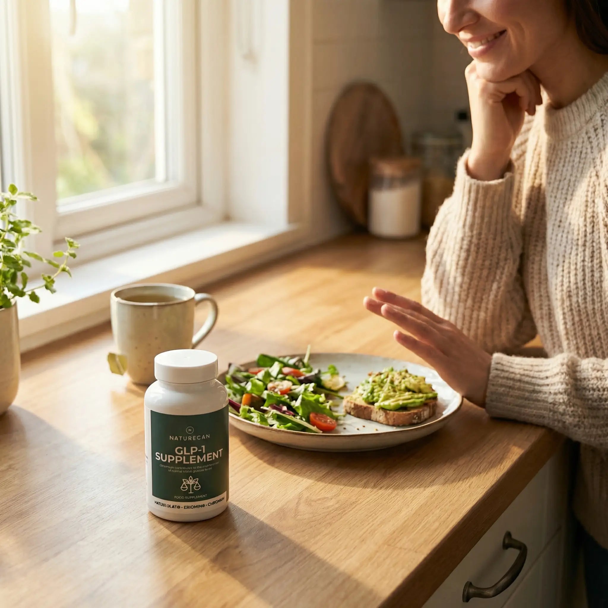 Suplement GLP-1 Naturecan na stole przy zdrowym posiłku – wsparcie apetytu i metabolizmu